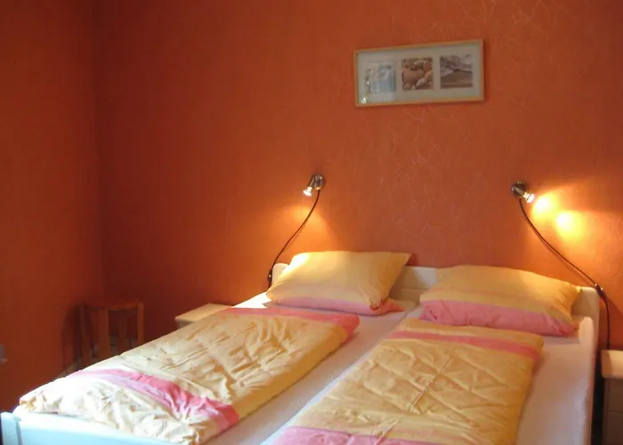 Wildrose Semesterbostad *